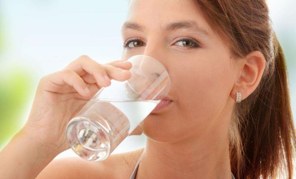 ZxcvbnmqWert is washed with water without gas